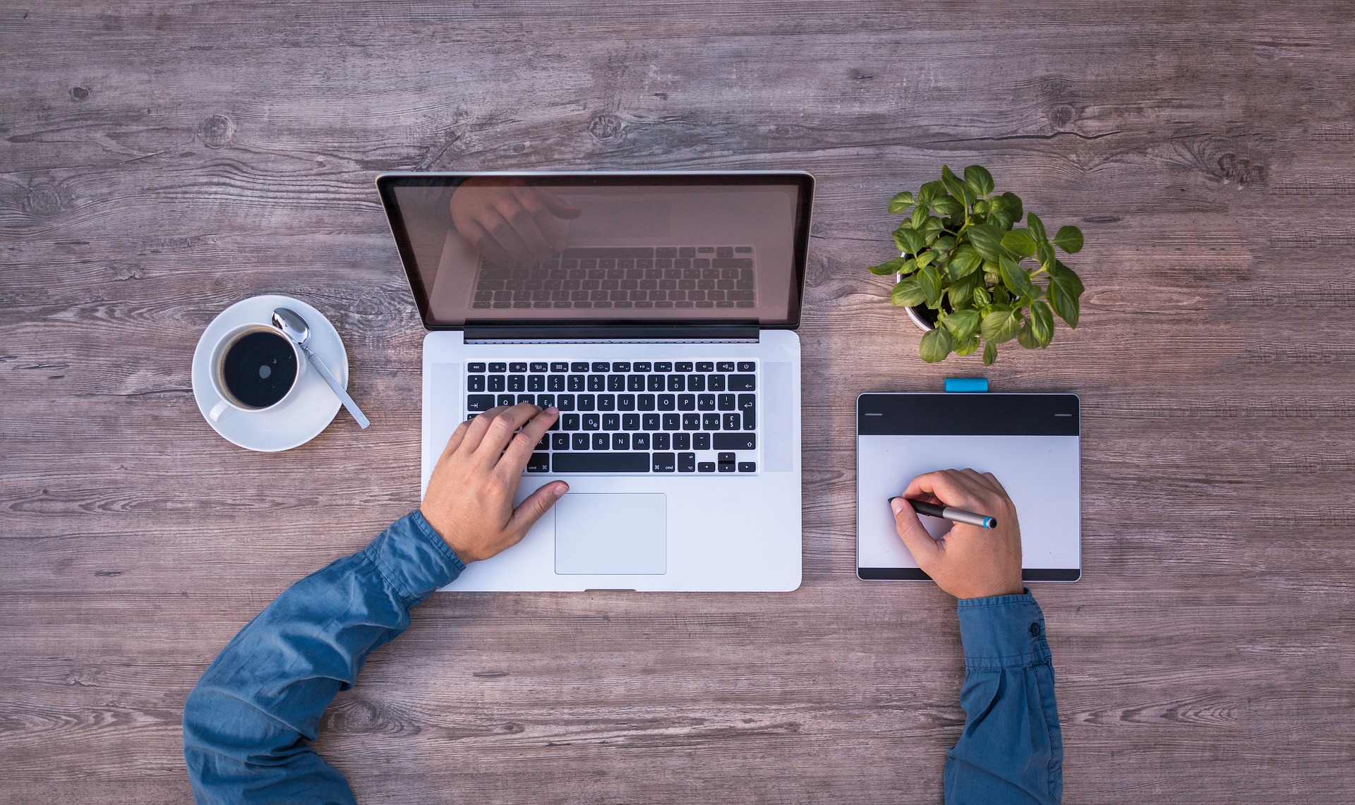 Graphic Design in E-commerce Business